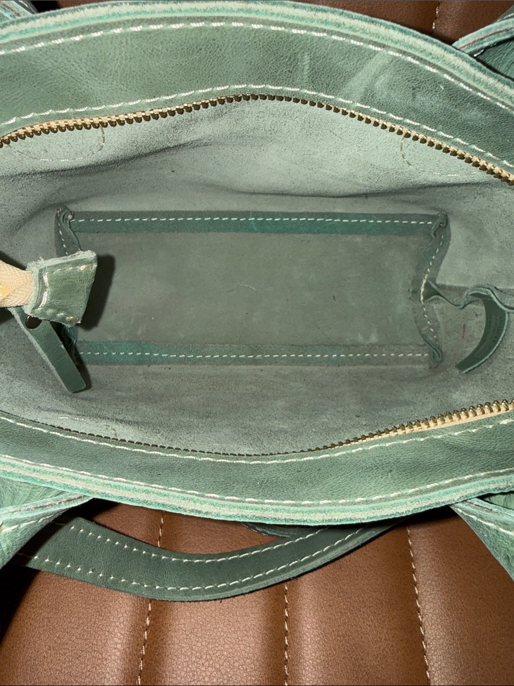 Portland Leather ~ SMALL Raindrop with Zipper~ CUCUMBER 🥒 👜 - Picture 12 of 15